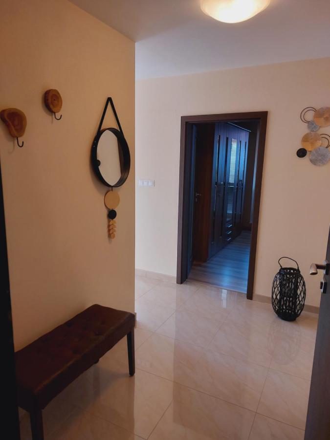 Frastak Apartment Hlohovec Bagian luar foto
