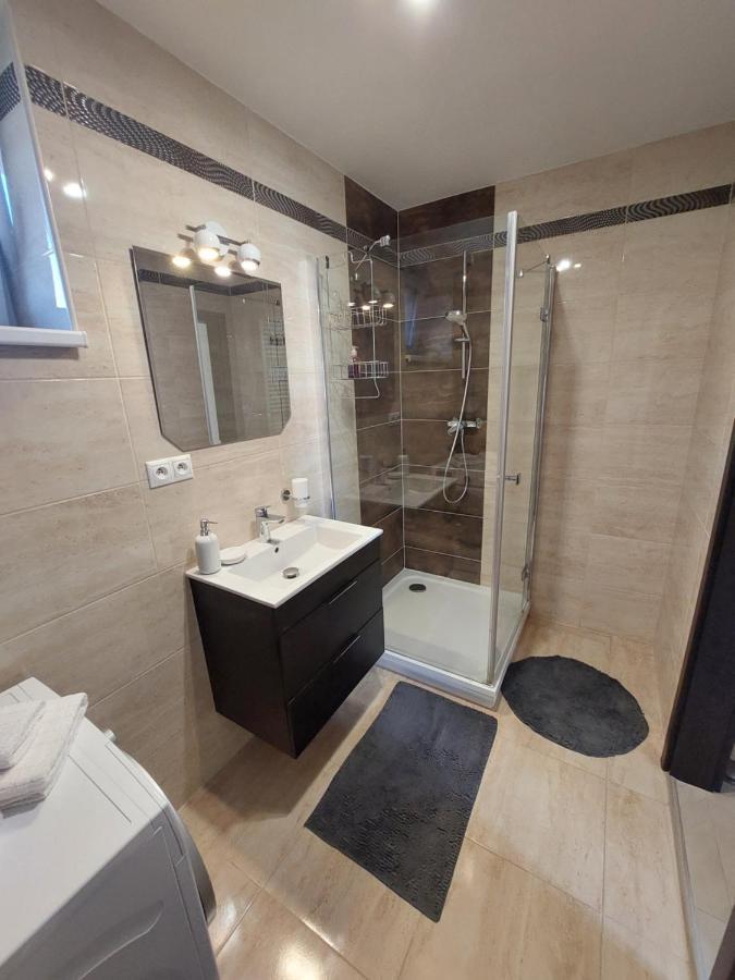 Frastak Apartment Hlohovec Bagian luar foto